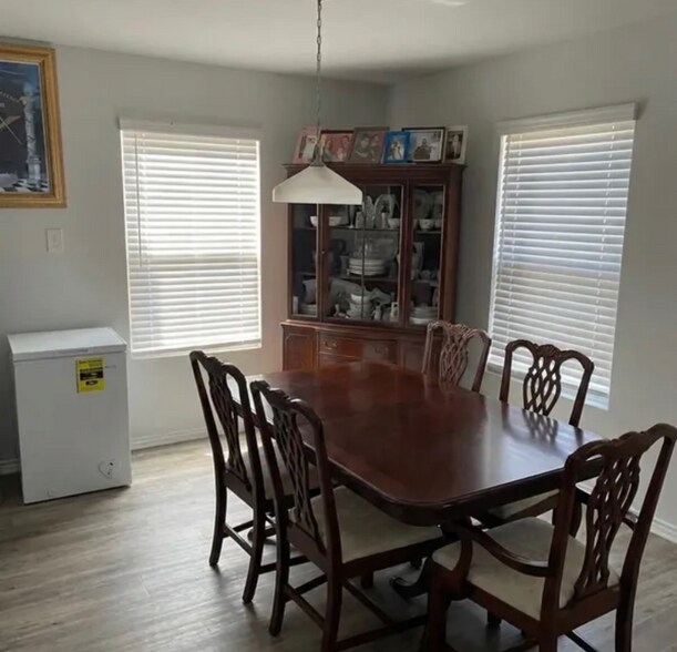 Building Photo - 5635 Cobark Creek Trl