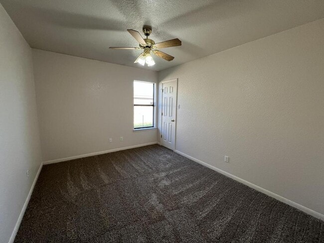 Building Photo - 3706 Dustin Ct