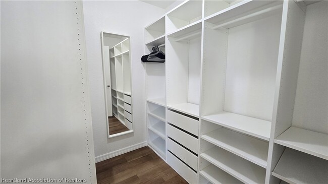 Building Photo - 4720 San Lorenzo Dr