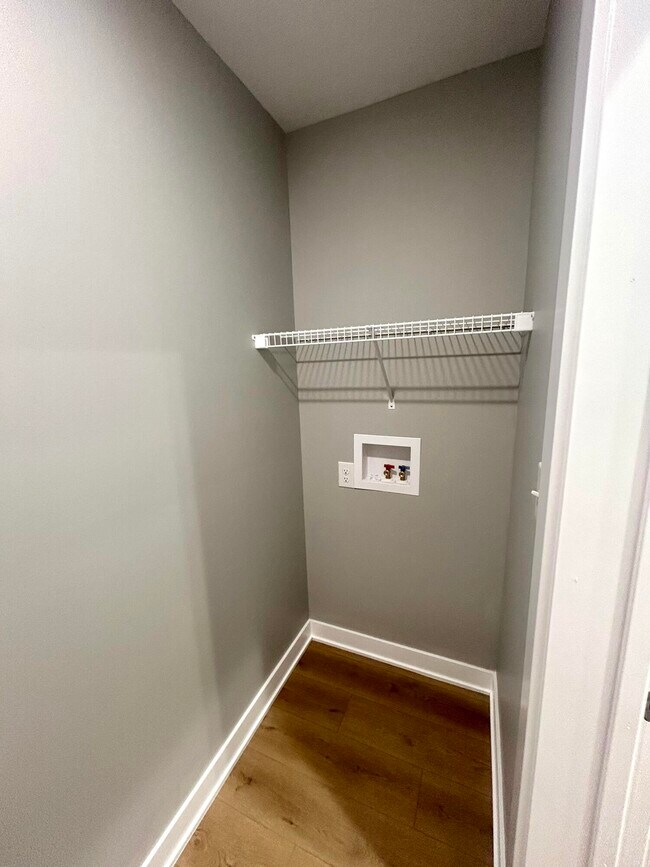 Building Photo - 1611 KY-1247