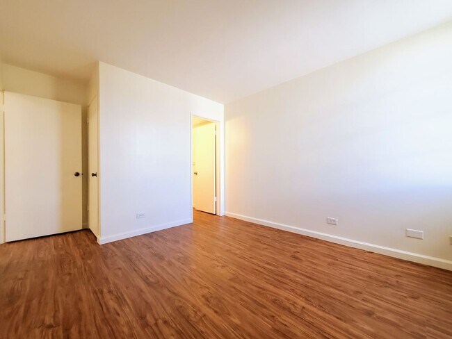 Building Photo - Available now | 2 bedroom, 2 bathroom cond...