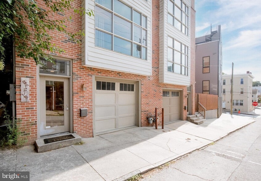 Building Photo - 4513 Silverwood St