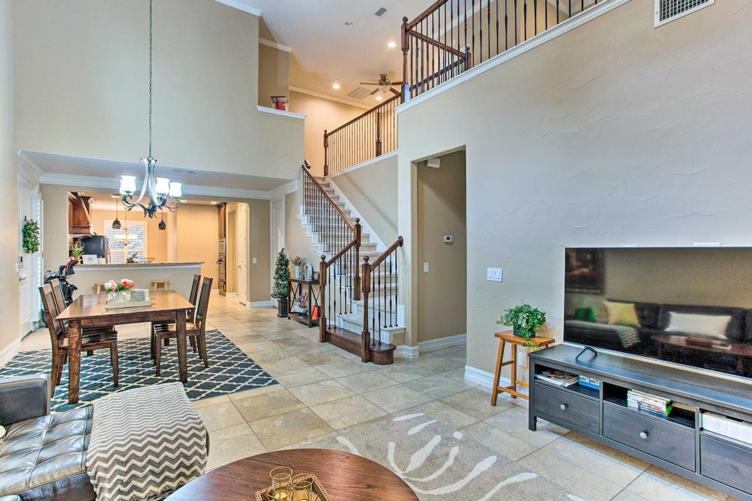 Building Photo - 4745 Durham Dr