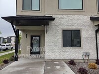 Building Photo - 476 S 900 W