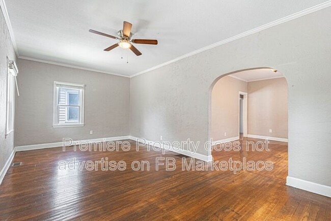 Building Photo - 239 S Mill St