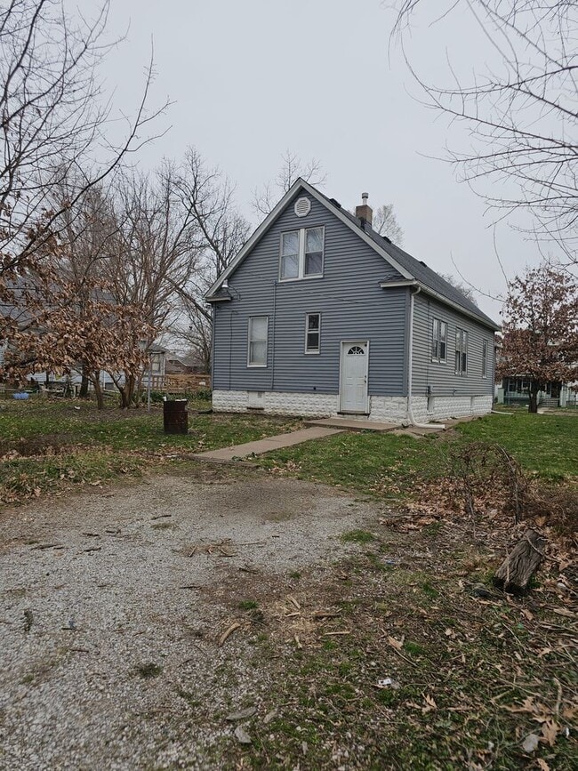 Building Photo - 3 Bedroom Home for Rent