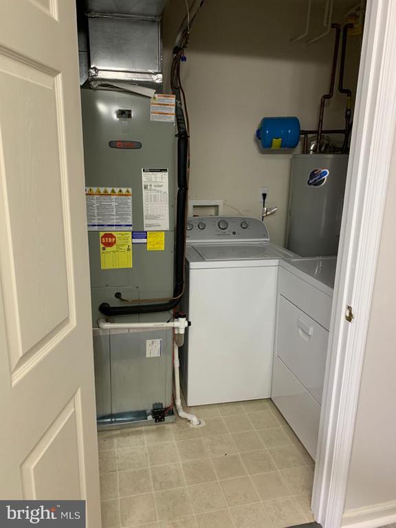 Building Photo - 2910 Broyhill Ct