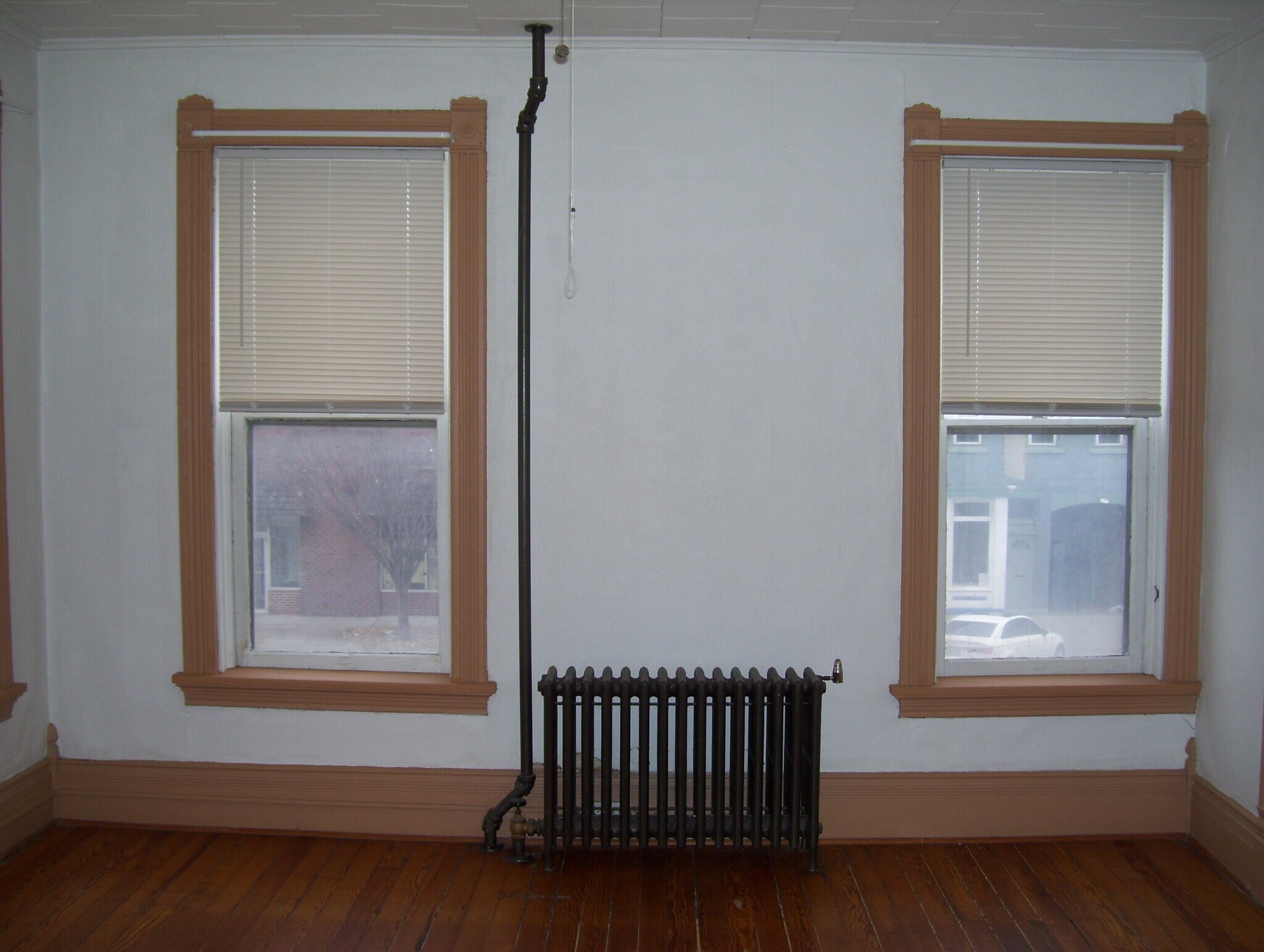 Building Photo - 914 N Salina St