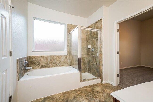 Building Photo - 21389 Timber Lodge Ln
