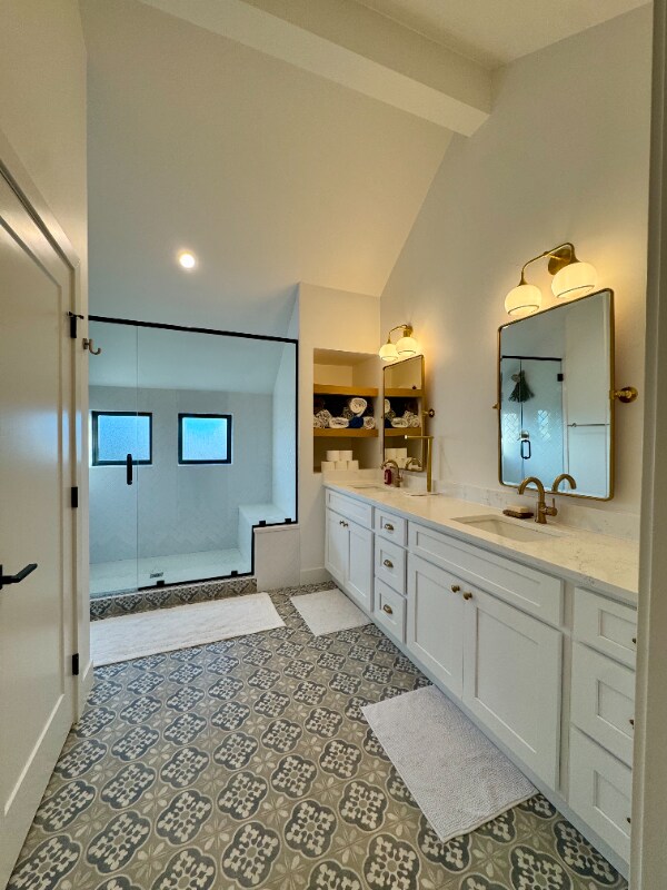 Building Photo - 1401 Yates St