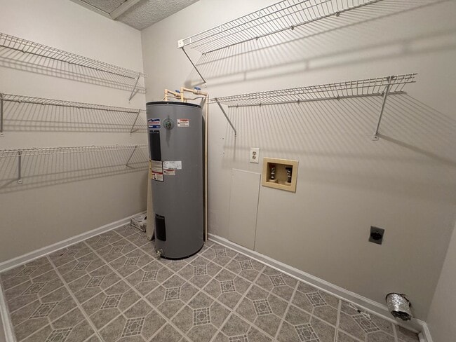 Building Photo - 3Bed/2Bath Lake Monticello Rental