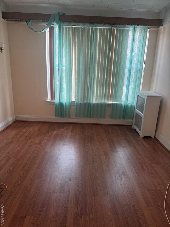 Building Photo - 24-32 23rd St