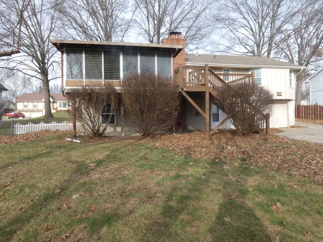 Building Photo - Beautiful Home in North Kansas City School District!