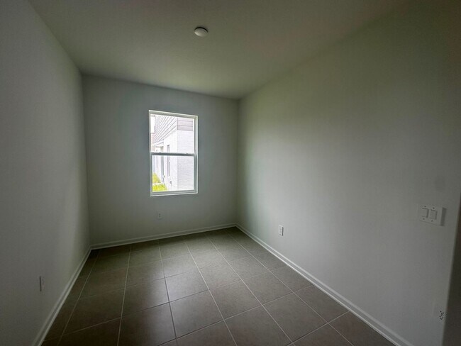 Building Photo - Stunning new construction 3/2 in Wynnstone Gated Community of Davenport.  Available now!