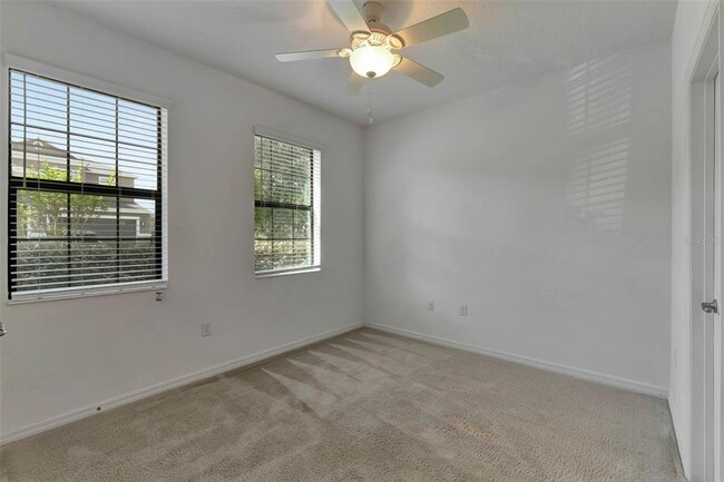 Building Photo - 2311 Victoria Dr