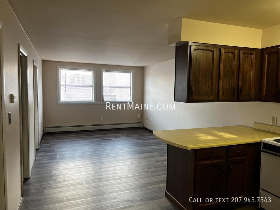 Building Photo - 47 Sanford St