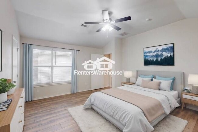 Building Photo - READY FOR MOVE-IN, 3-BEDROOM, 2-BATH HOME ...