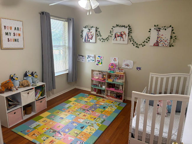 Building Photo - 2703 Silk Tree Ln