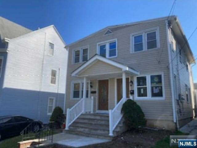 Primary Photo - 117-119 2nd St