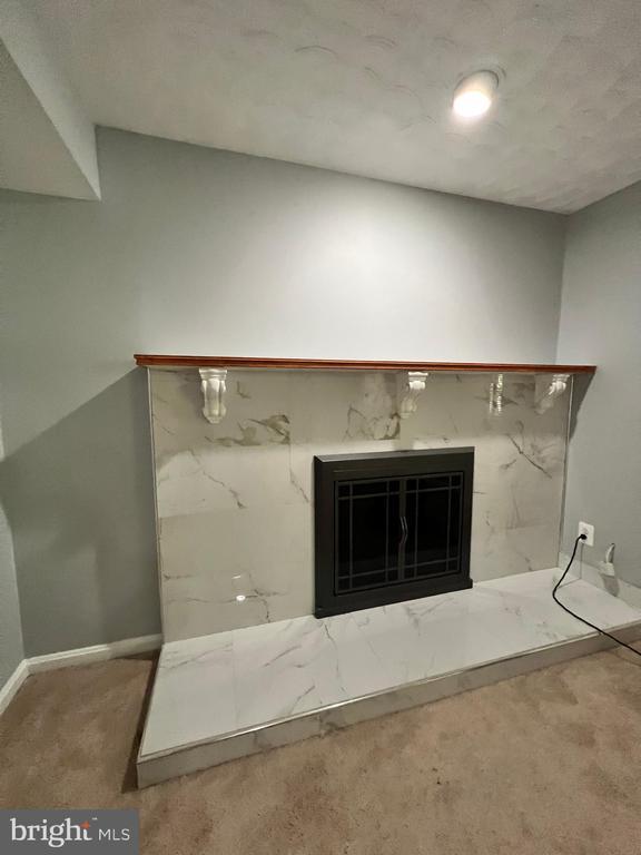 Building Photo - 8156 Dark Den Cir