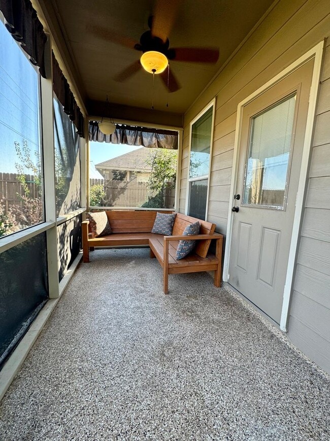 Building Photo - AVAILABLE SOON!