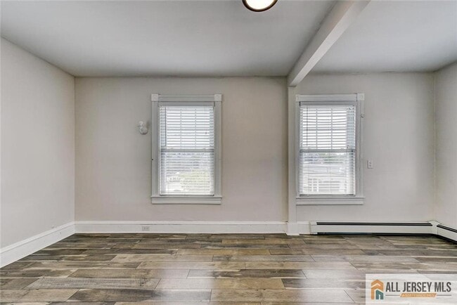 Building Photo - 37 E Somerset St