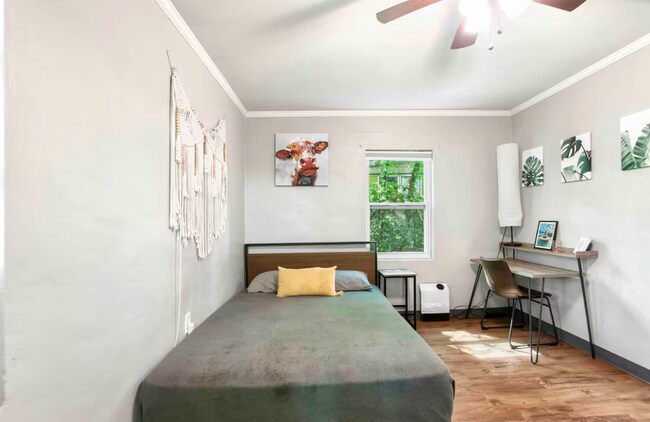 Building Photo - 1908 Fuller St