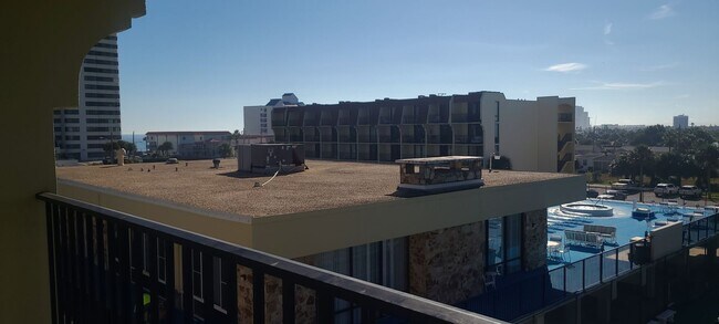 Building Photo - 1437 N Atlantic Ave