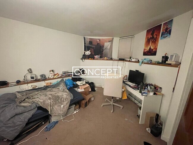 Building Photo - 28 Symphony Rd