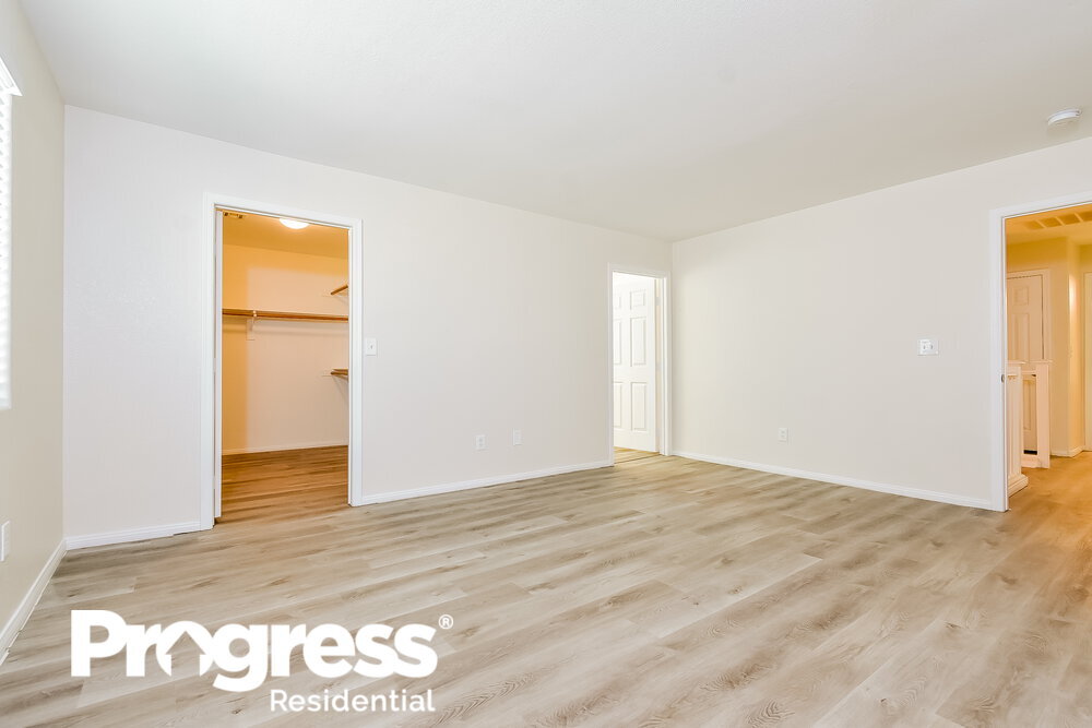 Building Photo - 5900 Taj Mahal Dr