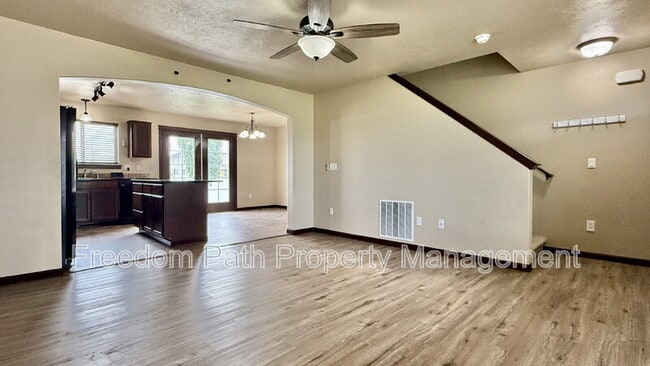 Building Photo - 13043 N Zodiac Loop
