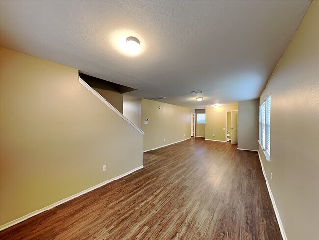Building Photo - 6114 Elton Knolls St
