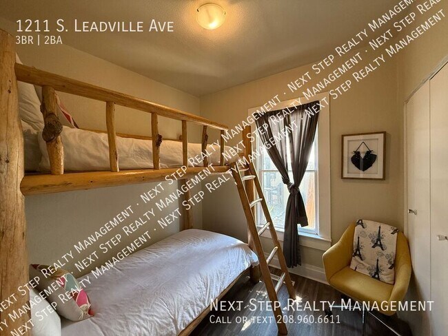 Building Photo - 1211 S Leadville Ave