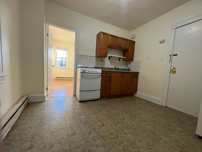Building Photo - 42 Highwood Terrace