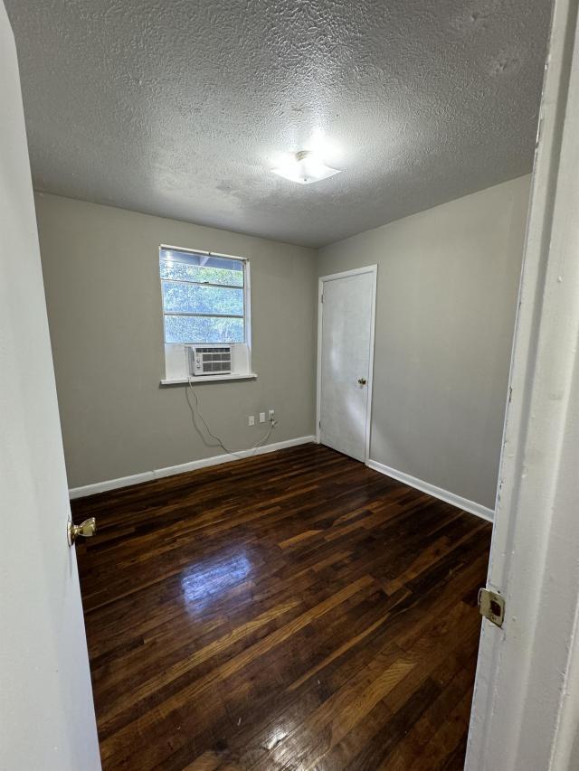 Building Photo - 3 bedroom in Jacksonville FL 32225