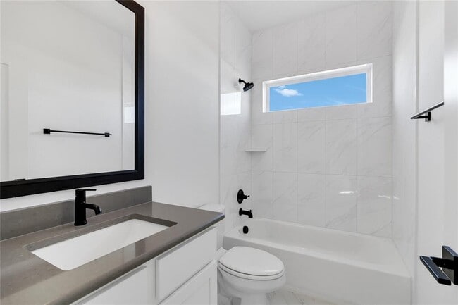 Building Photo - 8589 Meridy Lp