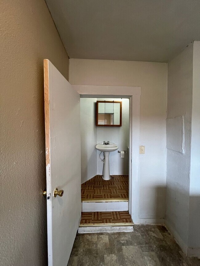 Building Photo - 93754