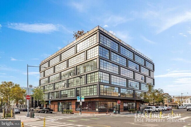 Primary Photo - 2030 8th St NW