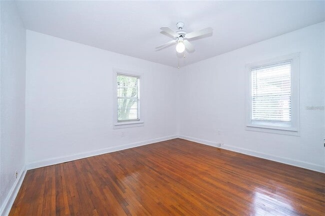 Building Photo - 124 E Muriel St