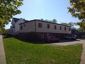 Building Photo - 303 Talmadge St