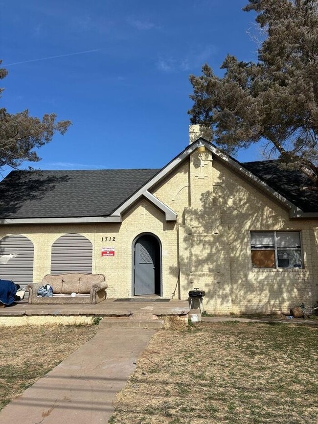 Building Photo - Amazing Price 1 Bed 1 Bath for Rent Lubboc...