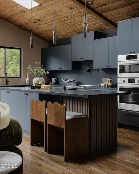 Building Photo - 12406 La Maida St