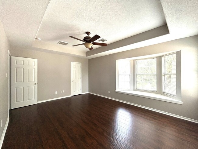 Building Photo - 18562 Carousel Creek Ct