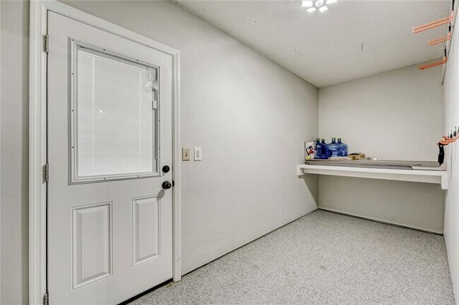 Building Photo - 532 Smithstone Trace SE