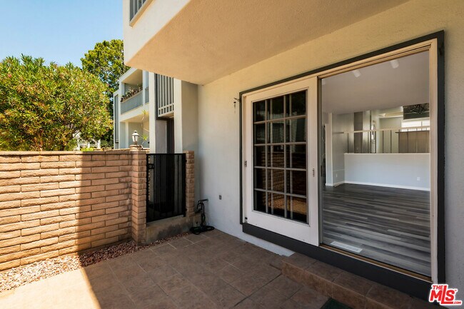 Building Photo - 13219 Fiji Way