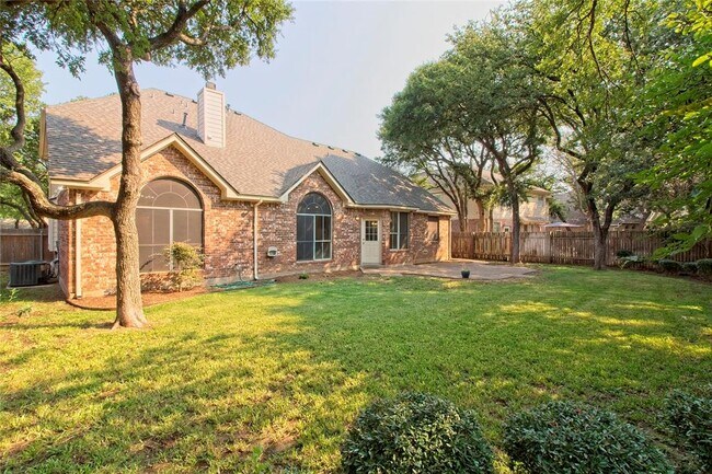 Building Photo - 8212 Fern Bluff Ave