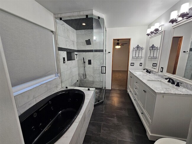 Building Photo - 7524 Kachina Loop