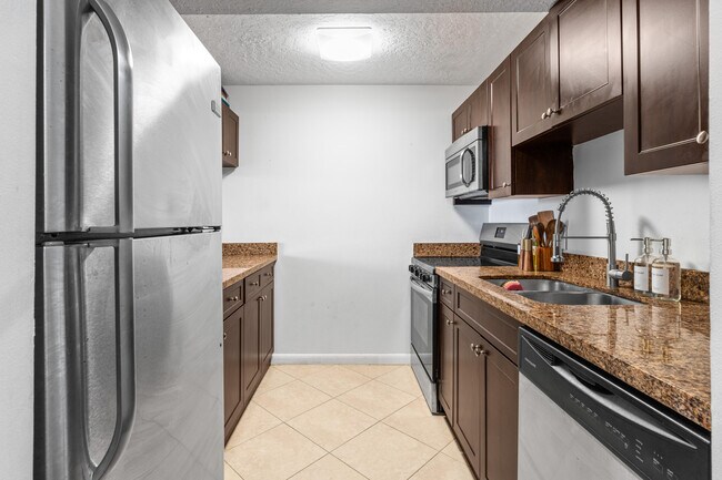 Building Photo - 755 Dotterel Rd