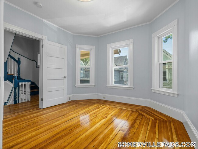 Building Photo - 57 Hawthorne St