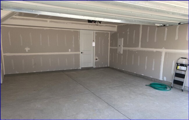 Building Photo - 4020 N Steels Cir